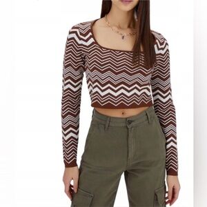 Long sleeve herringbone crop top